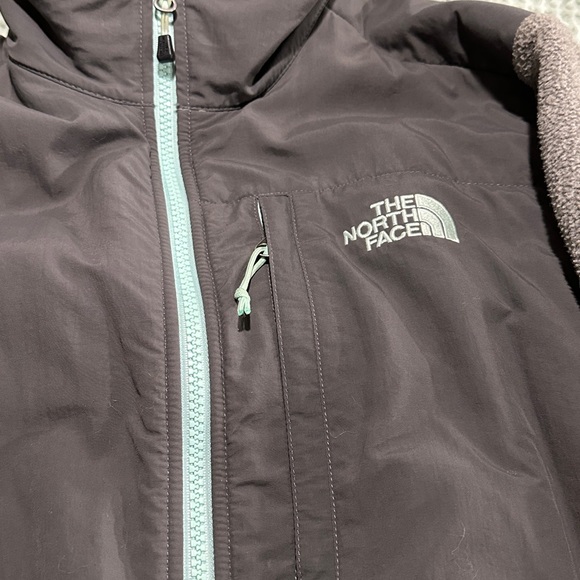 North Face Women’s Denali Jacket - Picture 4 of 6